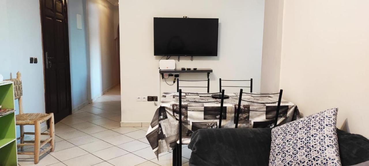 Bright Air Conditioned Apartment Near City Center Marrakesh Extérieur photo